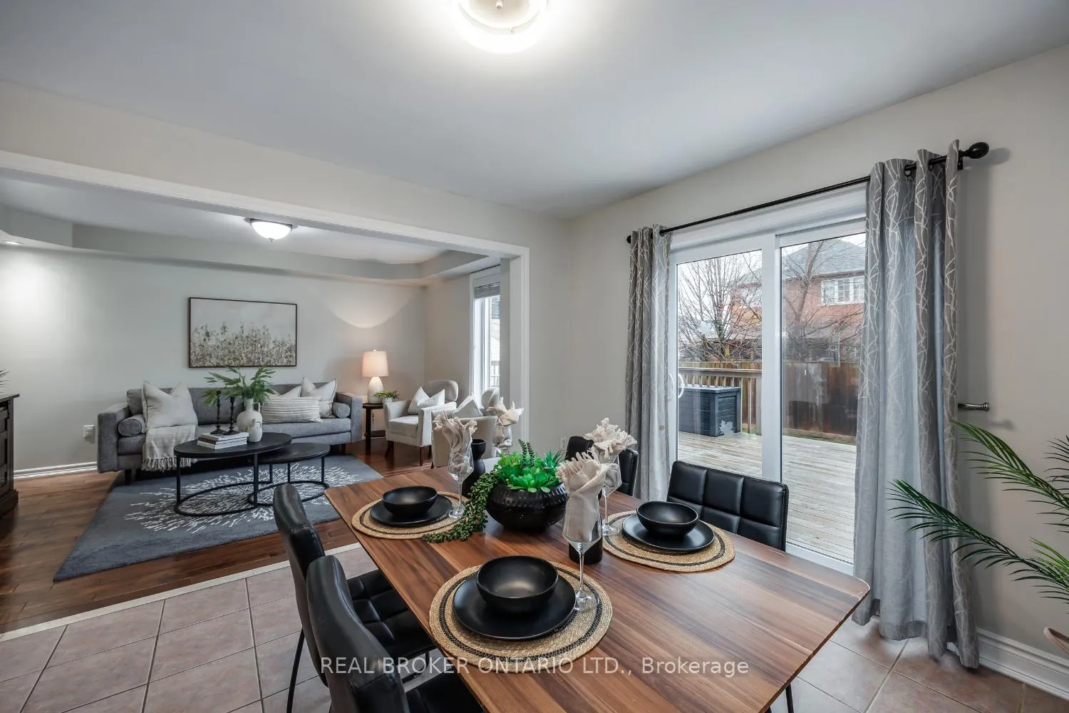 Photo 15 of 125 Hutton Place, Clarington, Bowmanville — HOMEH