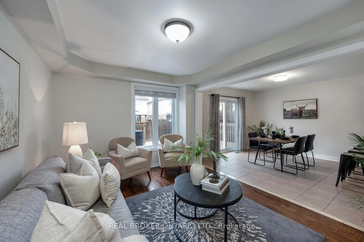 Photo 16 of 125 Hutton Place, Clarington, Bowmanville — HOMEH