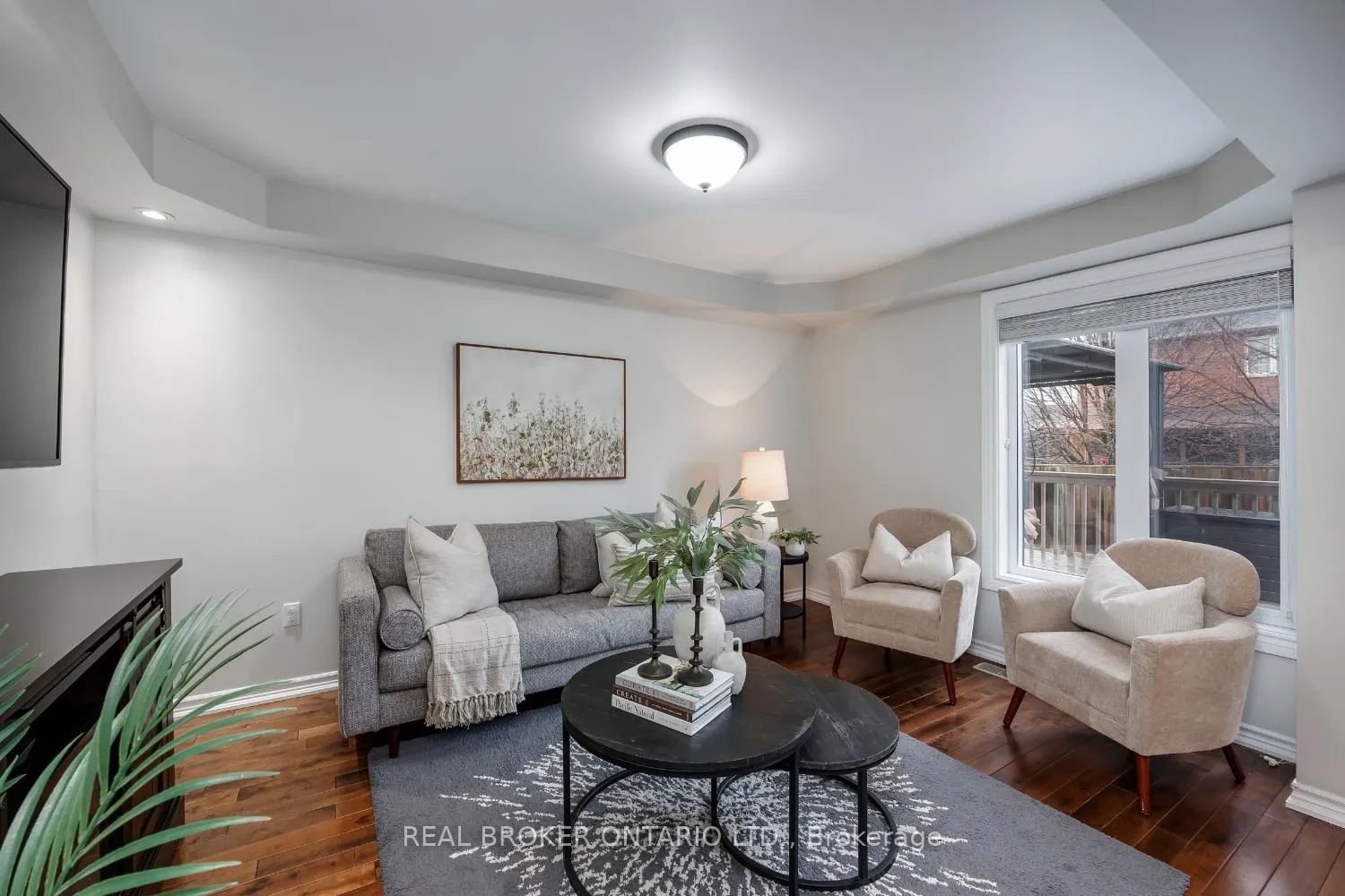 Photo 17 of 125 Hutton Place, Clarington, Bowmanville — HOMEH