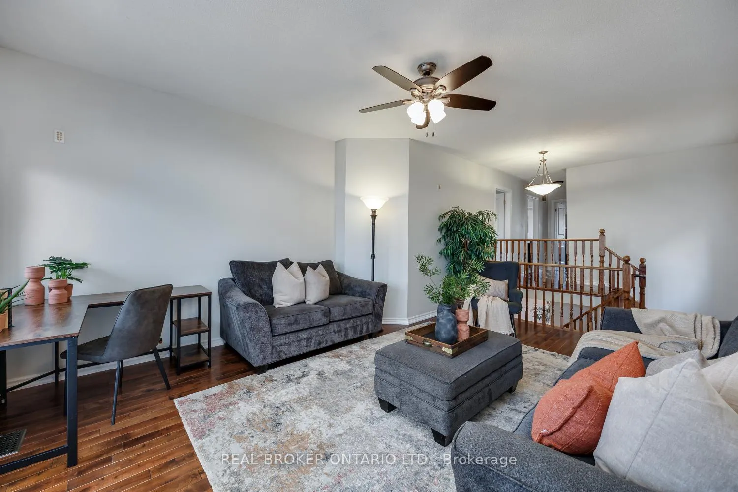 Photo 22 of 125 Hutton Place, Clarington, Bowmanville — HOMEH