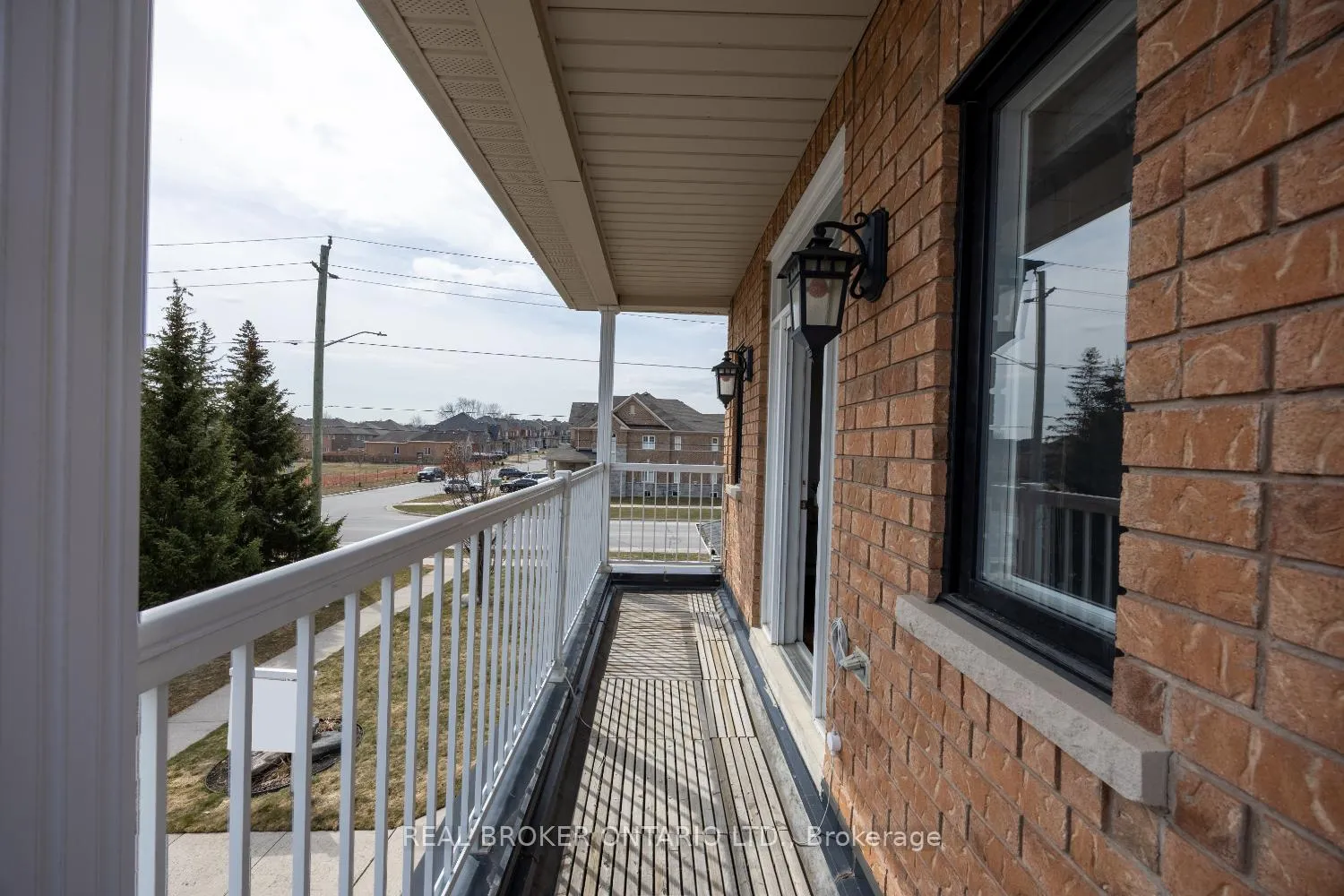Photo 24 of 125 Hutton Place, Clarington, Bowmanville — HOMEH