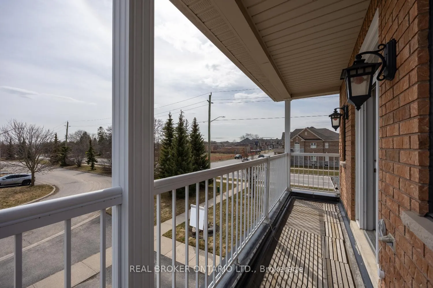 Photo 25 of 125 Hutton Place, Clarington, Bowmanville — HOMEH