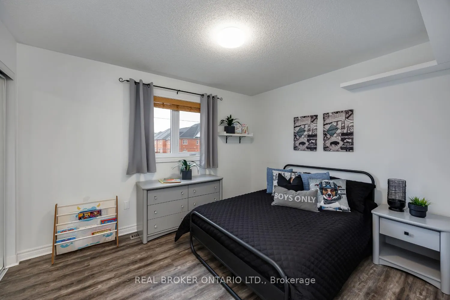 Photo 28 of 125 Hutton Place, Clarington, Bowmanville — HOMEH