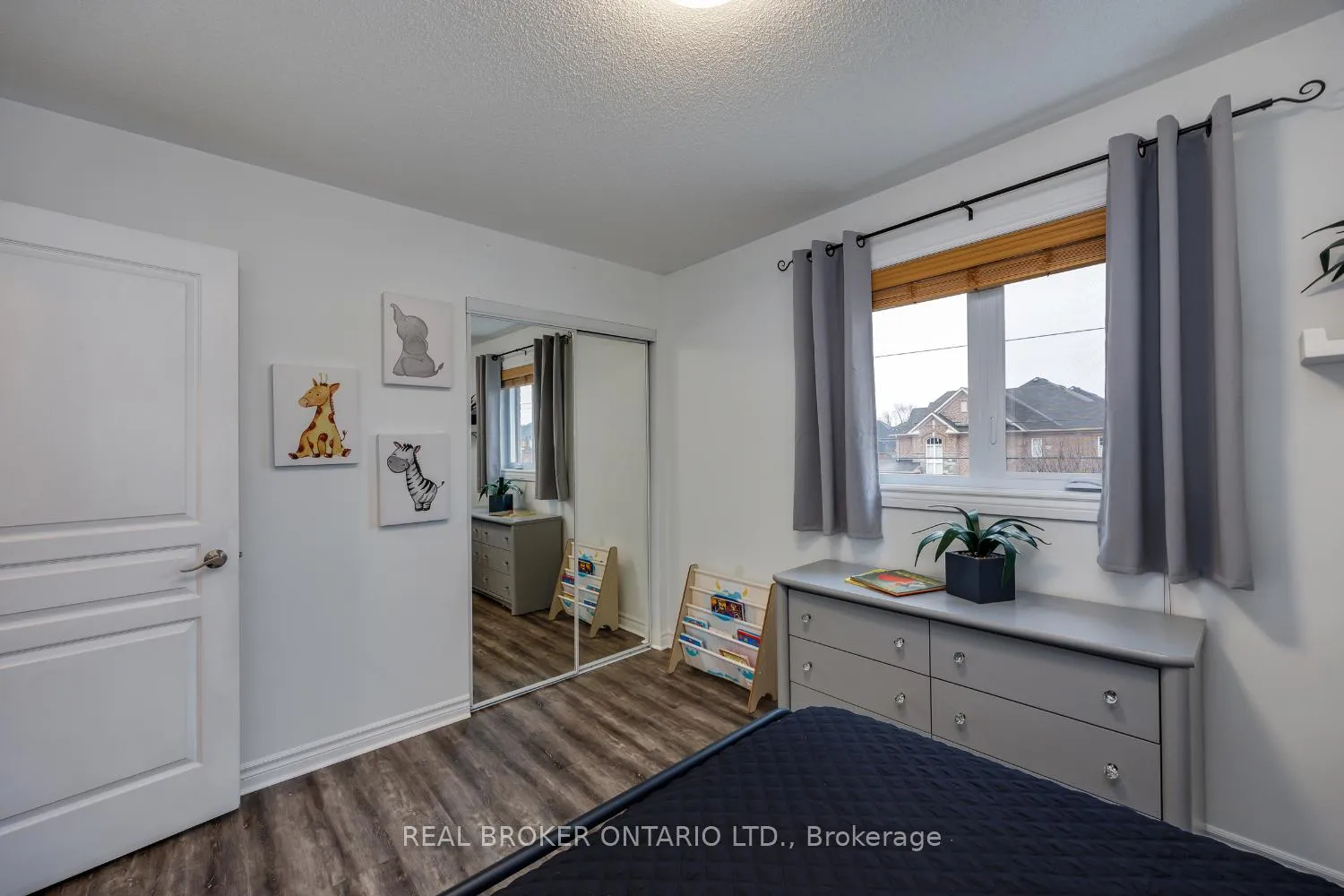 Photo 31 of 125 Hutton Place, Clarington, Bowmanville — HOMEH