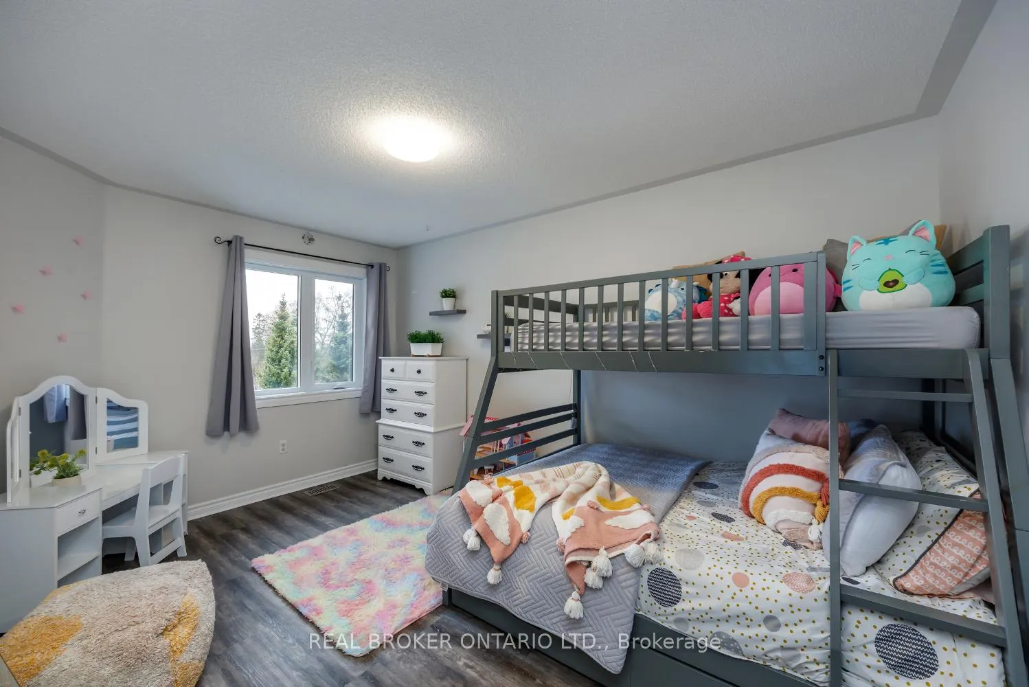 Photo 32 of 125 Hutton Place, Clarington, Bowmanville — HOMEH