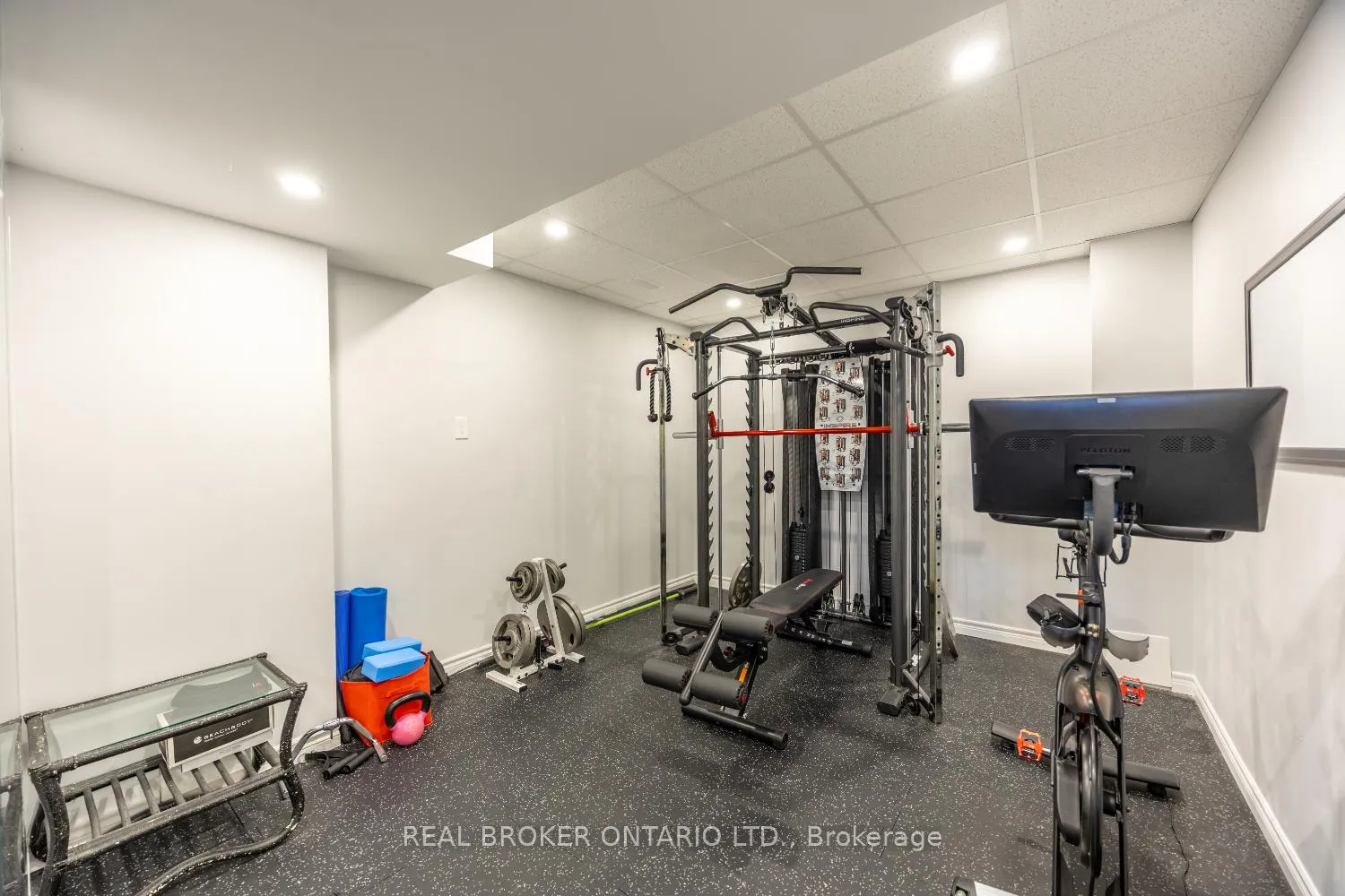 Photo 37 of 125 Hutton Place, Clarington, Bowmanville — HOMEH