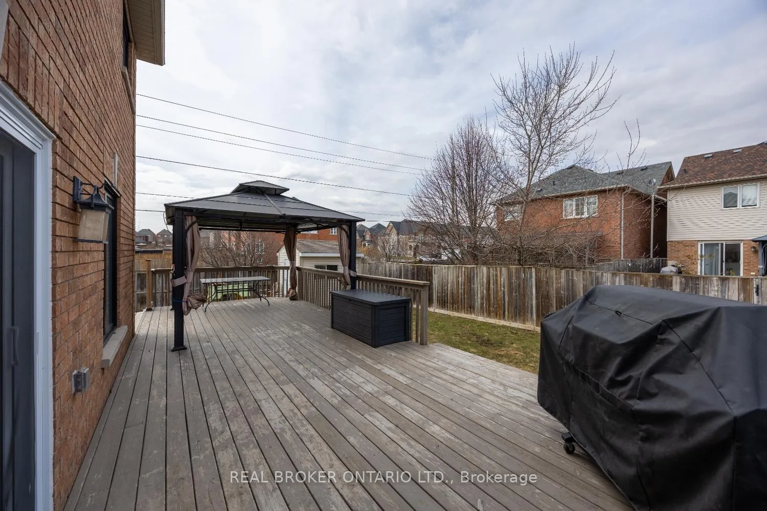 Photo 38 of 125 Hutton Place, Clarington, Bowmanville — HOMEH