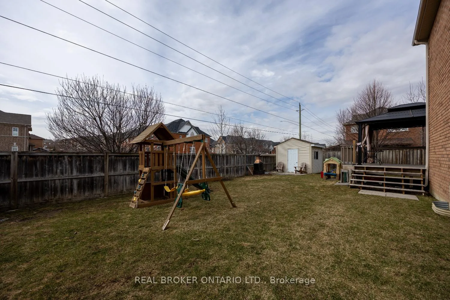 Photo 42 of 125 Hutton Place, Clarington, Bowmanville — HOMEH