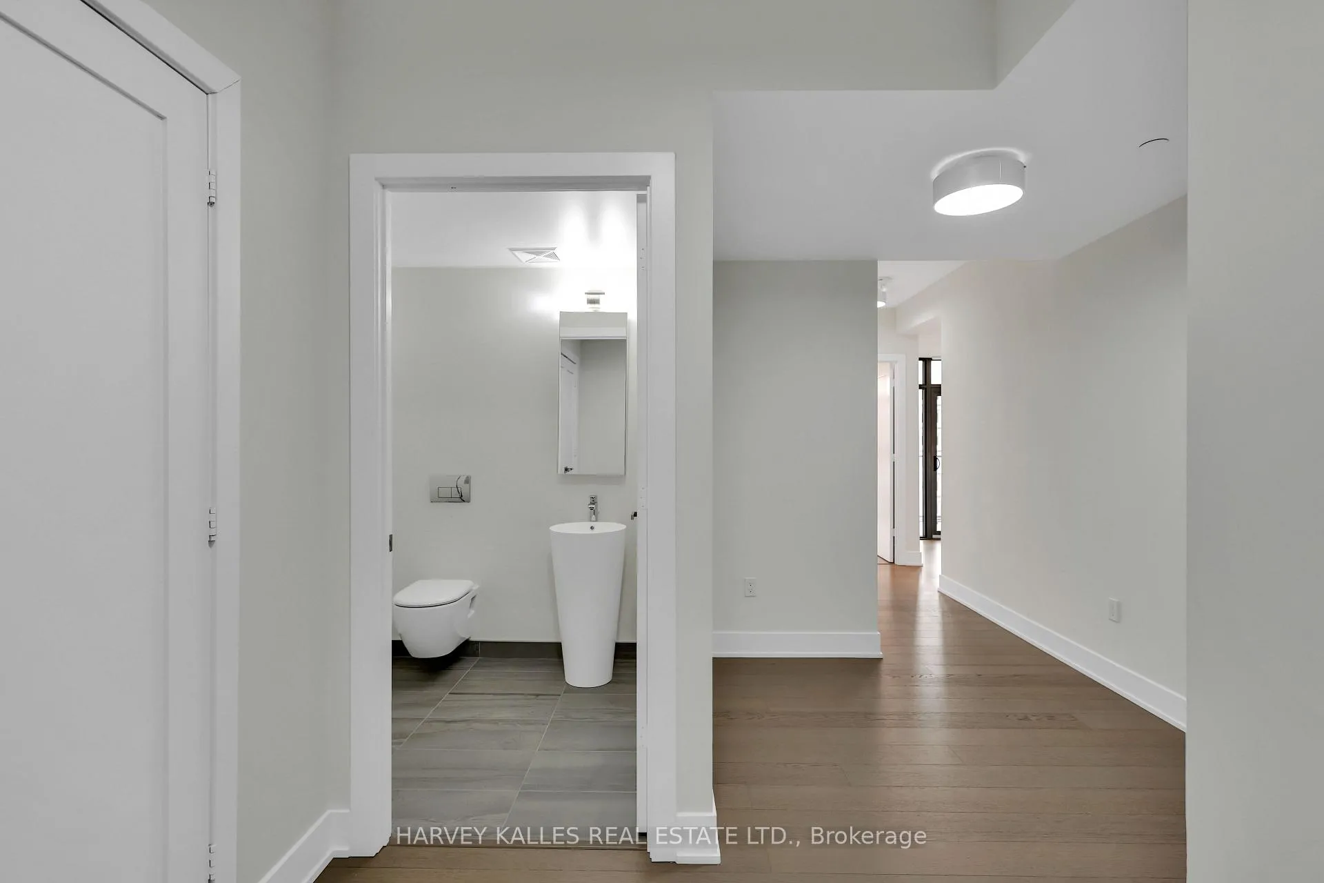 Photo 2 of Unit 504, 6 Jackes Avenue, Toronto, Rosedale-Moore Park — HOMEH