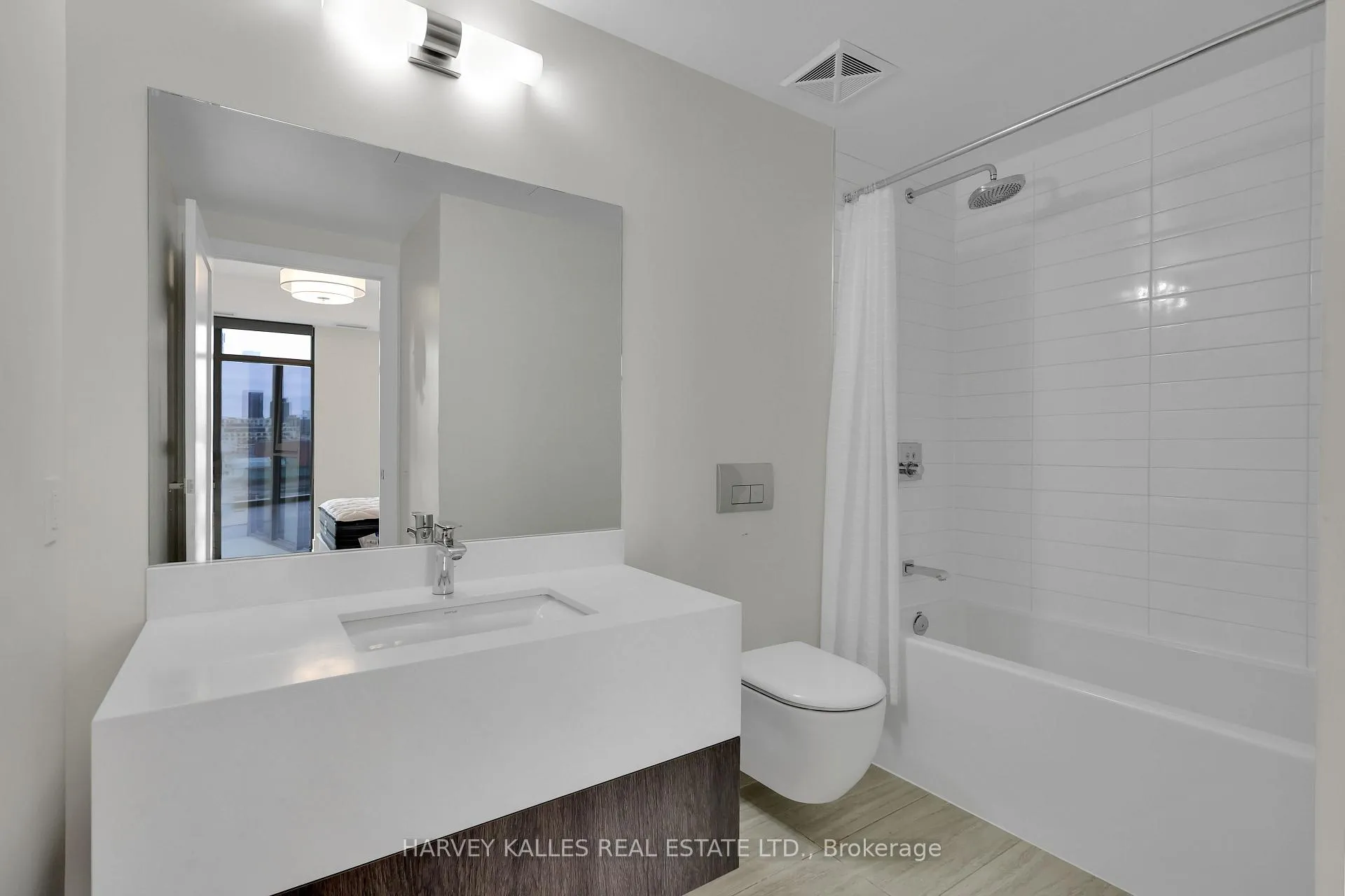Photo 7 of Unit 504, 6 Jackes Avenue, Toronto, Rosedale-Moore Park — HOMEH