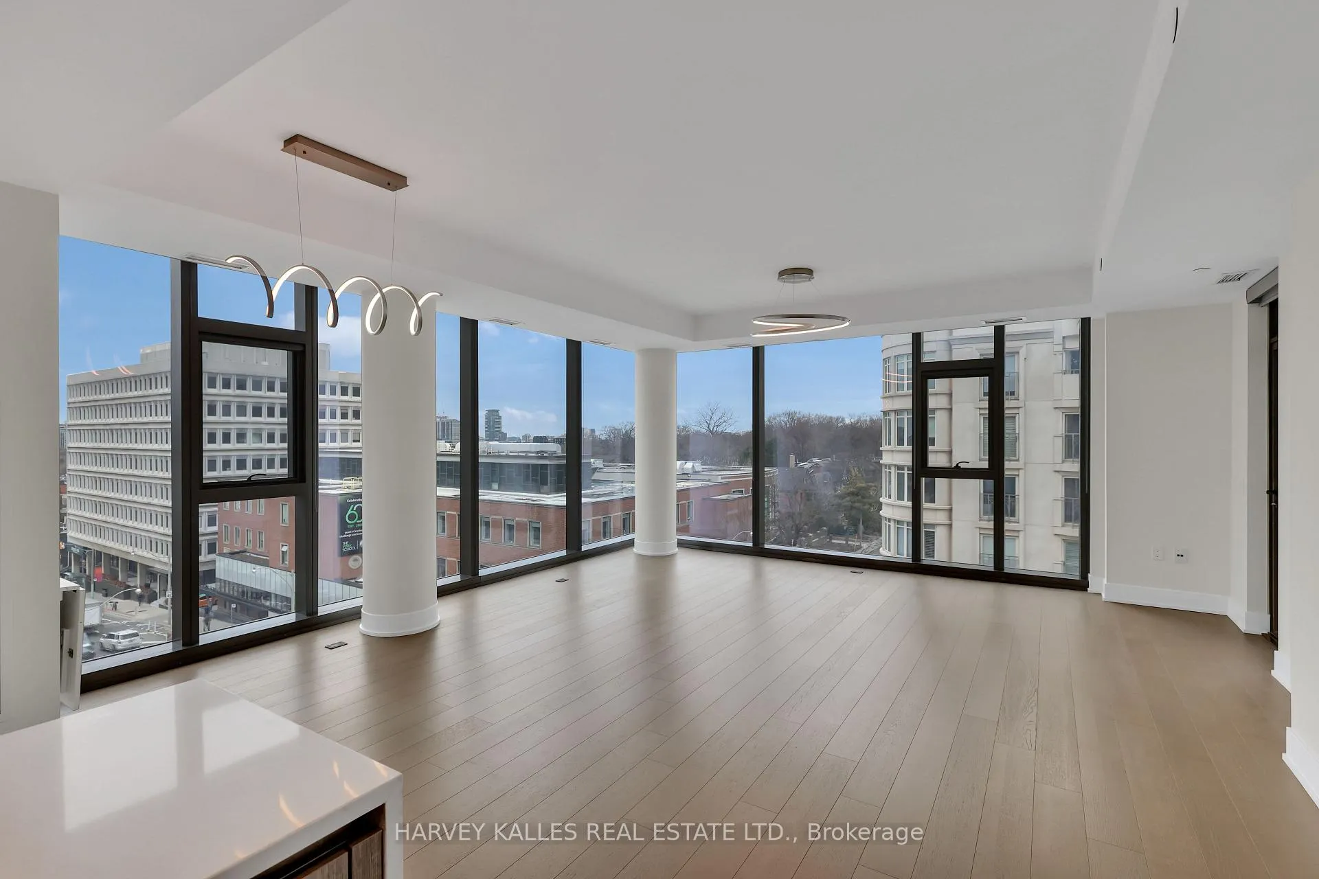 Photo 10 of Unit 504, 6 Jackes Avenue, Toronto, Rosedale-Moore Park — HOMEH