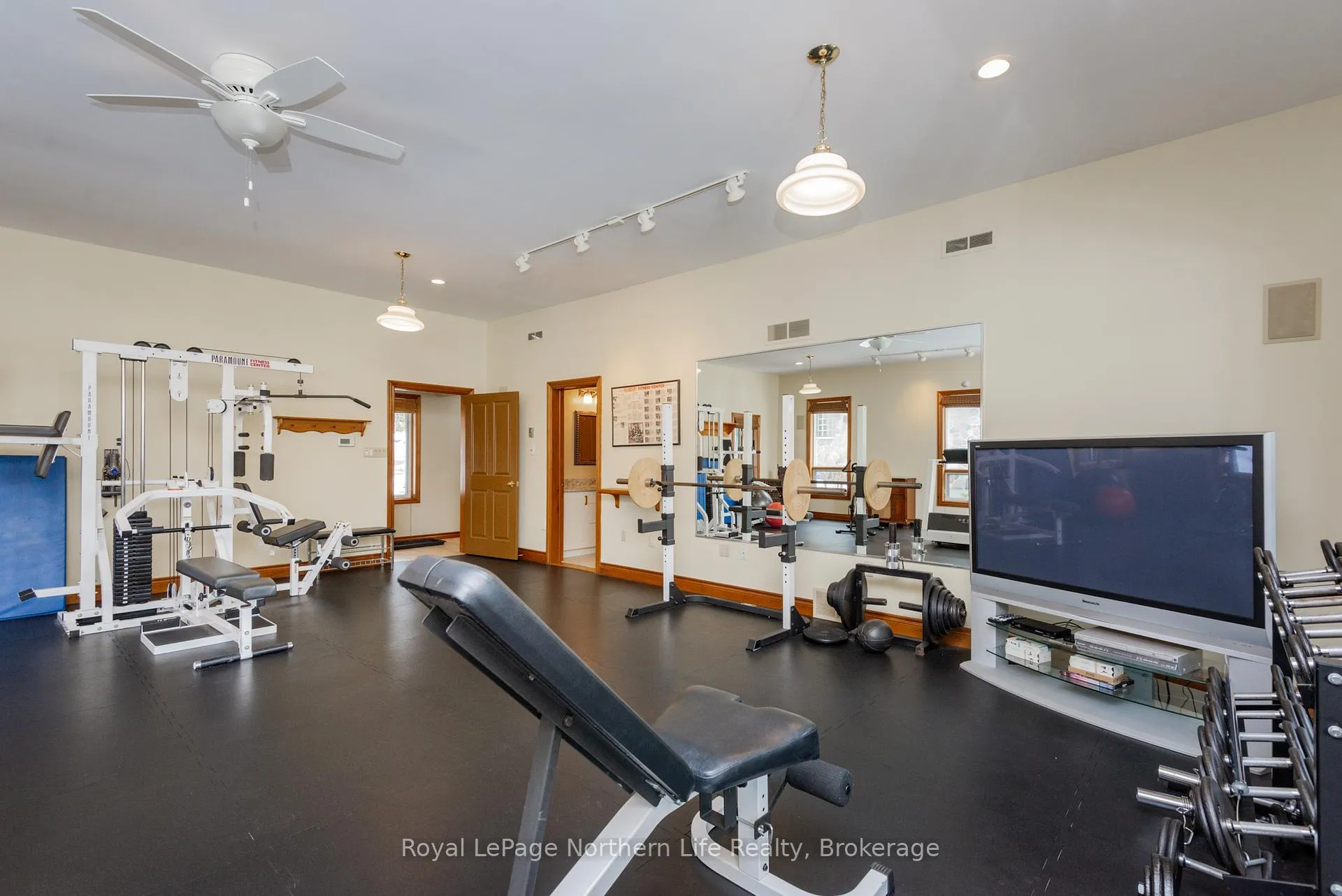 Photo 19 of 350 Ross Drive, North Bay, Birchaven — HOMEH
