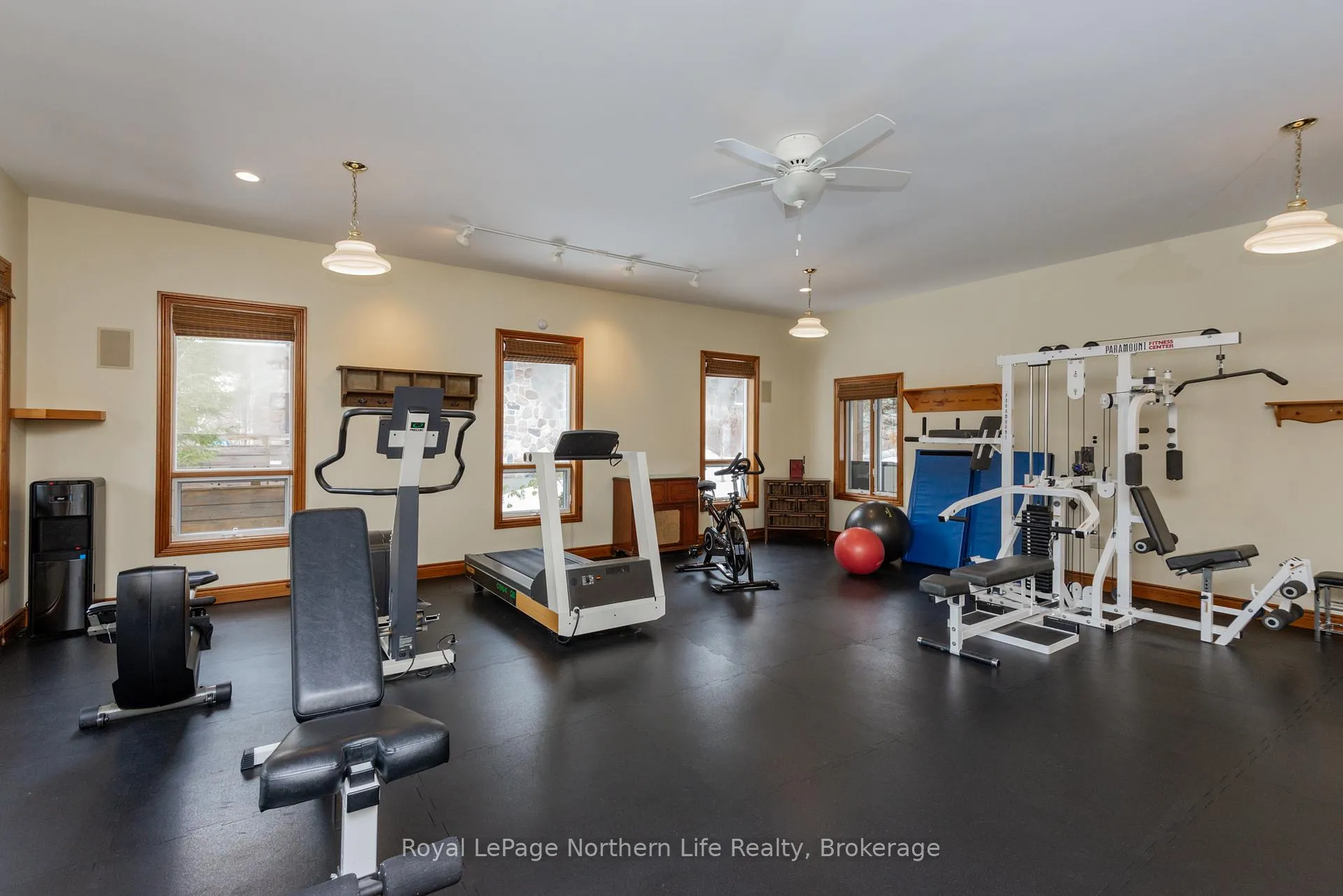 Photo 20 of 350 Ross Drive, North Bay, Birchaven — HOMEH