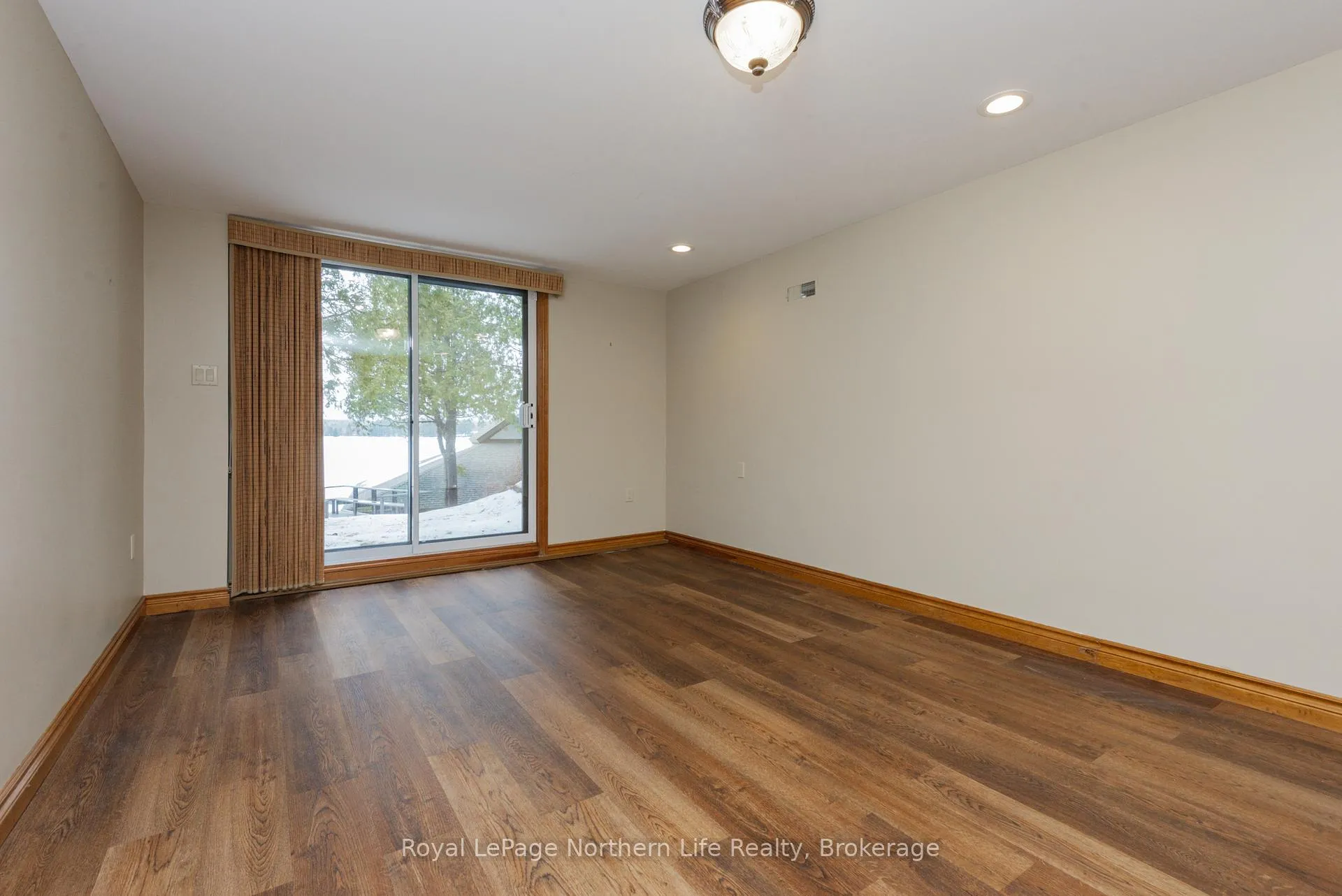 Photo 35 of 350 Ross Drive, North Bay, Birchaven — HOMEH