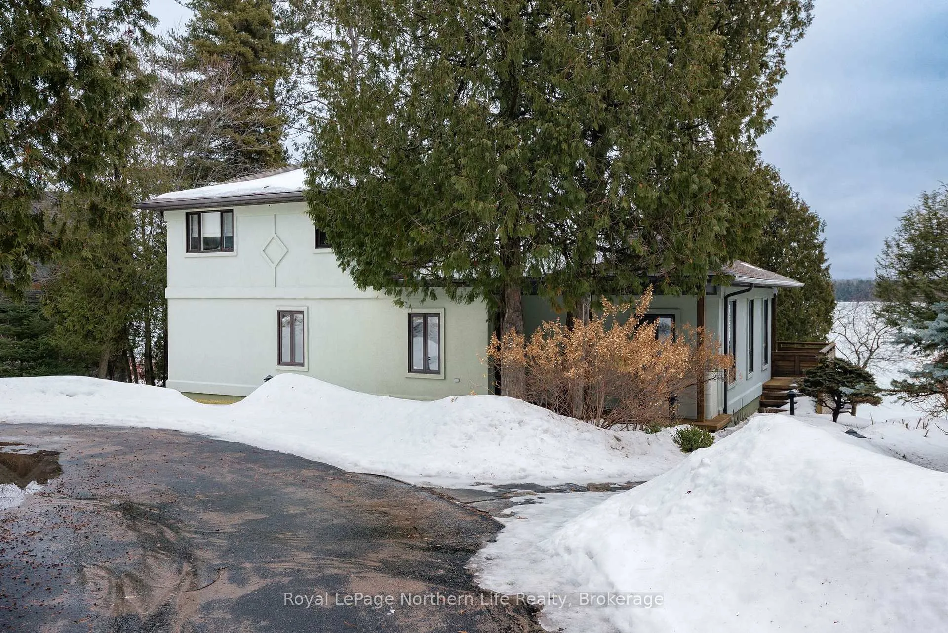 Photo 40 of 350 Ross Drive, North Bay, Birchaven — HOMEH