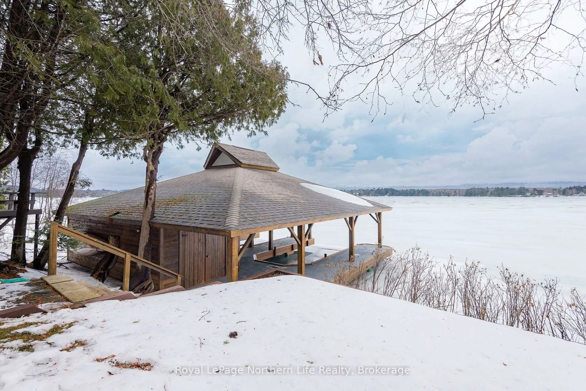 Photo 43 of 350 Ross Drive, North Bay, Birchaven — HOMEH