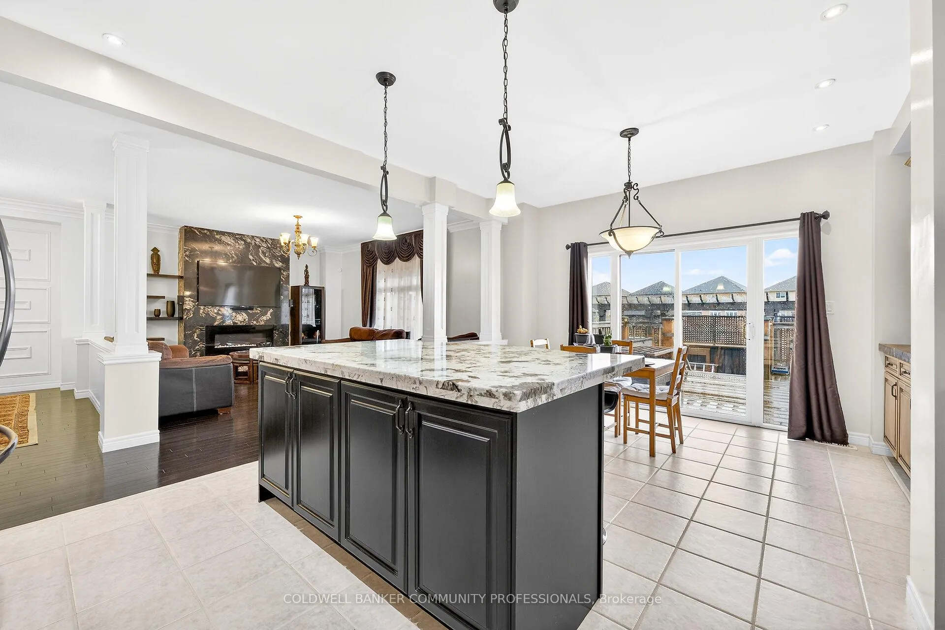 Photo 12 of 182 Irwin Avenue, Hamilton, Meadowlands — HOMEH