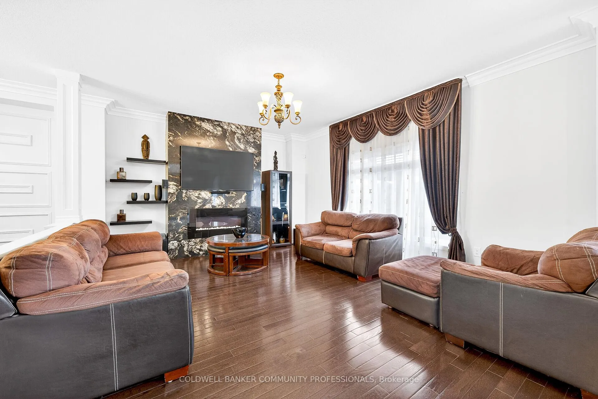 Photo 18 of 182 Irwin Avenue, Hamilton, Meadowlands — HOMEH