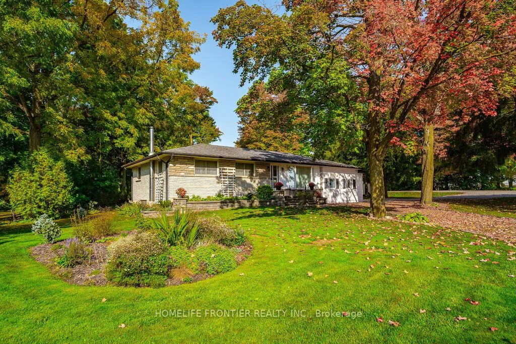 Photo 3 of 360 Colborne Street, Centre Wellington, Elora/Salem — HOMEH