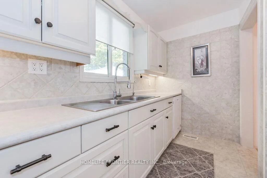 Photo 8 of 360 Colborne Street, Centre Wellington, Elora/Salem — HOMEH