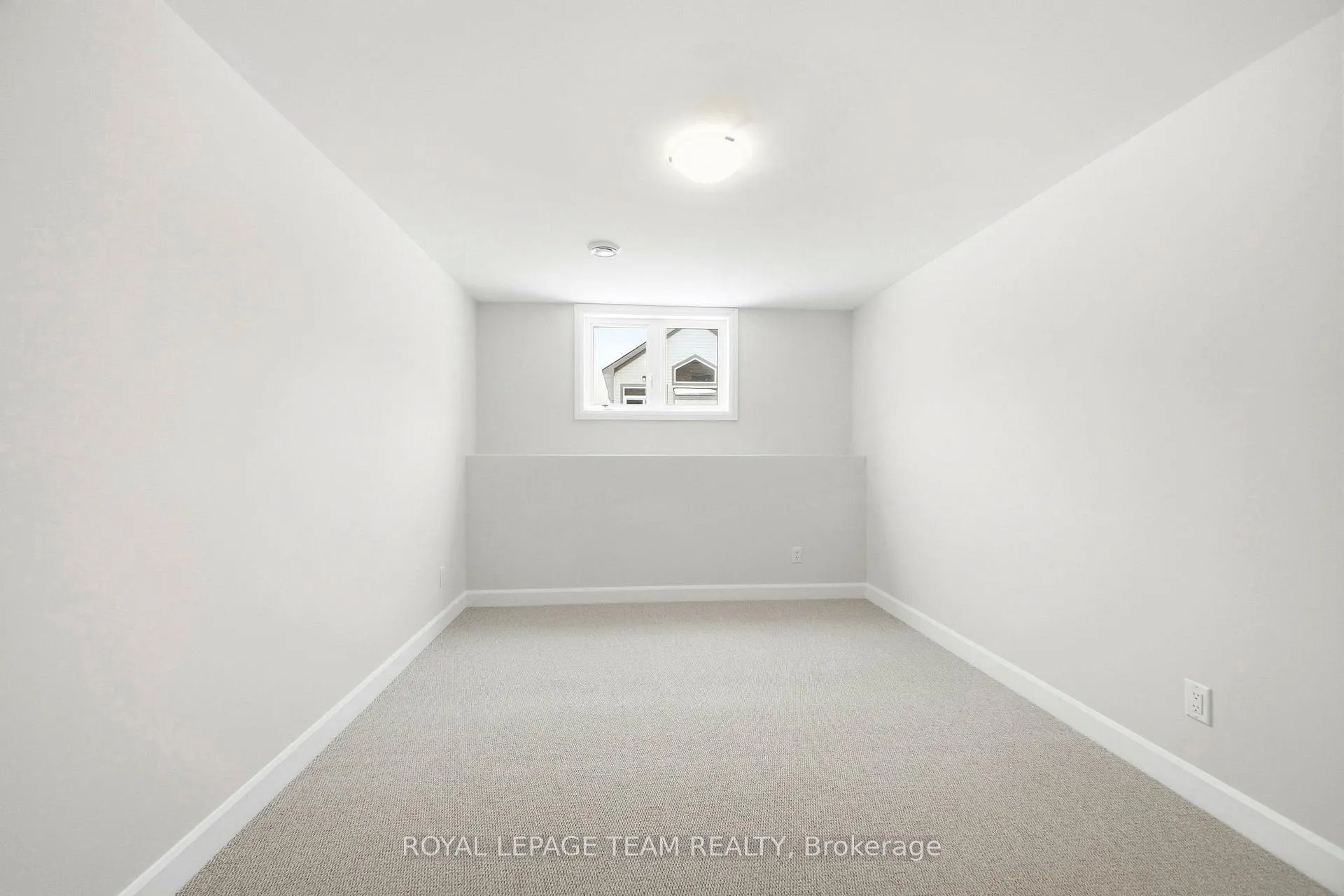 Photo 34 of 537 Swinley Crescent, Augusta, Augusta Twp — HOMEH