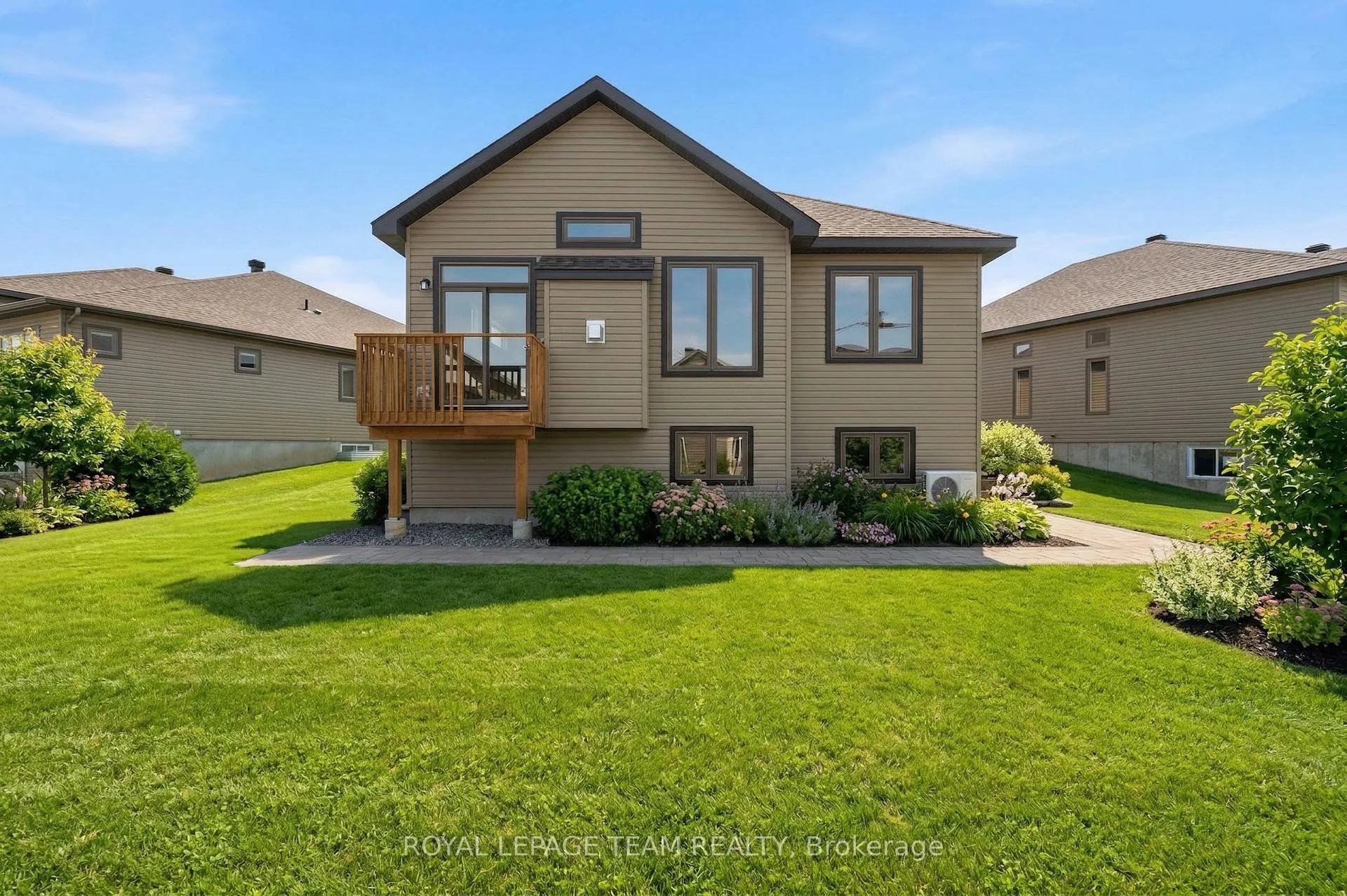 Photo 40 of 537 Swinley Crescent, Augusta, Augusta Twp — HOMEH