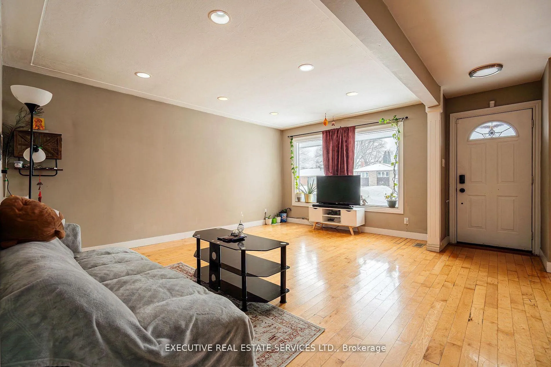 Photo 11 of 268 Ross Avenue, Kitchener, Stanley Park — HOMEH