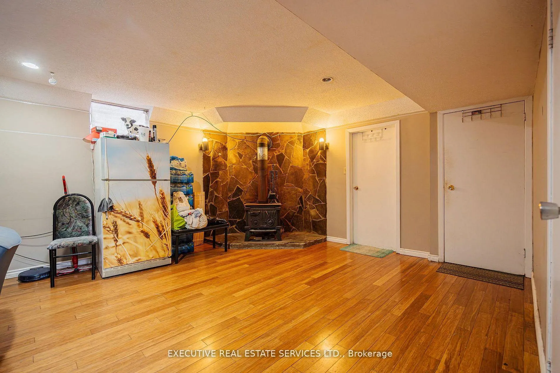 Photo 19 of 268 Ross Avenue, Kitchener, Stanley Park — HOMEH