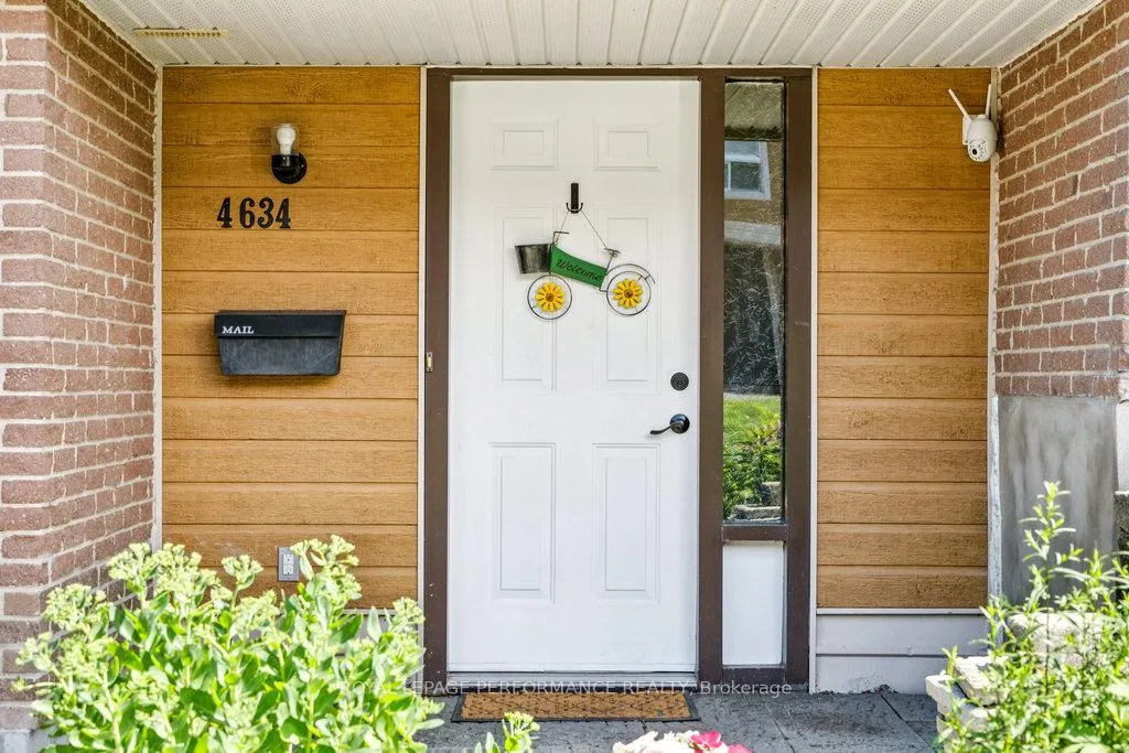 Photo 2 of Unit 74, 4634 Cosmic Place, Ottawa, Pineview — HOMEH