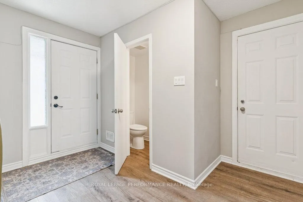 Photo 4 of Unit 74, 4634 Cosmic Place, Ottawa, Pineview — HOMEH