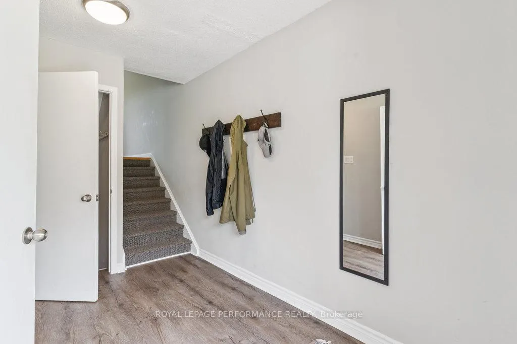 Photo 6 of Unit 74, 4634 Cosmic Place, Ottawa, Pineview — HOMEH
