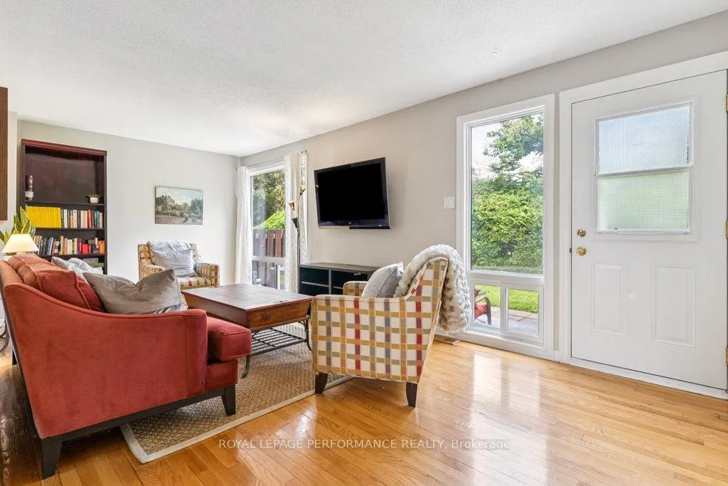 Photo 7 of Unit 74, 4634 Cosmic Place, Ottawa, Pineview — HOMEH