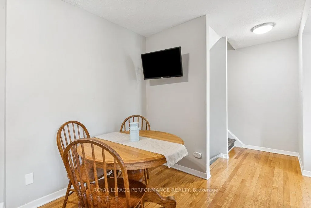 Photo 11 of Unit 74, 4634 Cosmic Place, Ottawa, Pineview — HOMEH