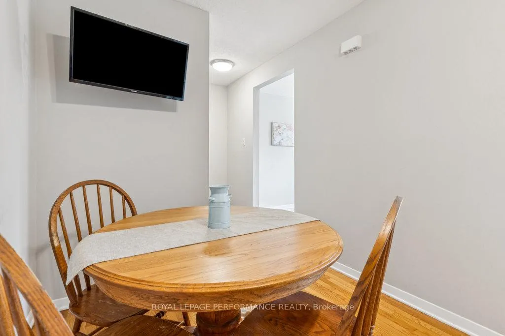 Photo 12 of Unit 74, 4634 Cosmic Place, Ottawa, Pineview — HOMEH