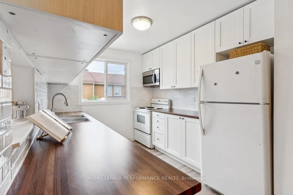 Photo 16 of Unit 74, 4634 Cosmic Place, Ottawa, Pineview — HOMEH