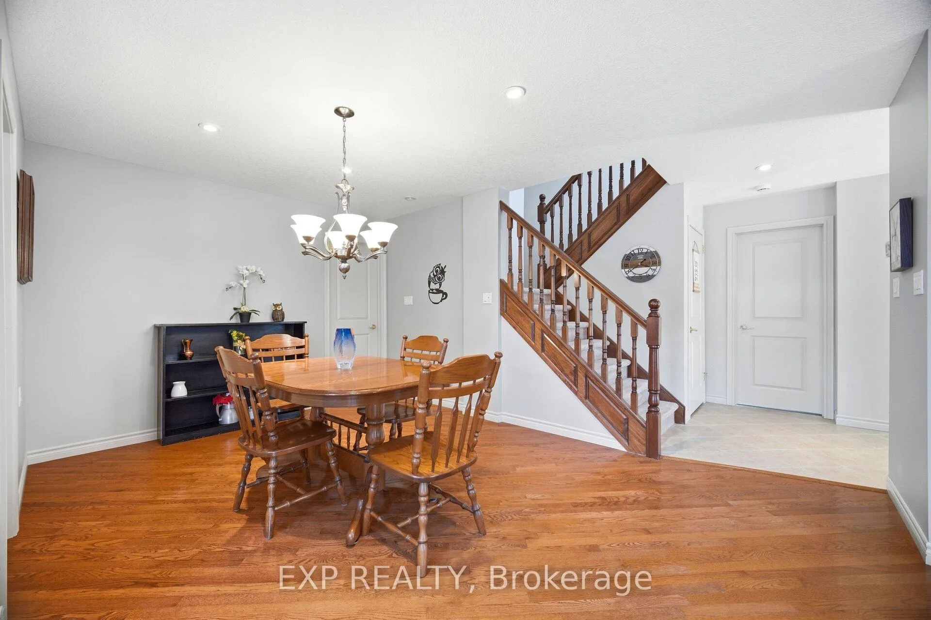 Photo 4 of Unit 1G, 350 Doon Valley Drive, Kitchener — HOMEH