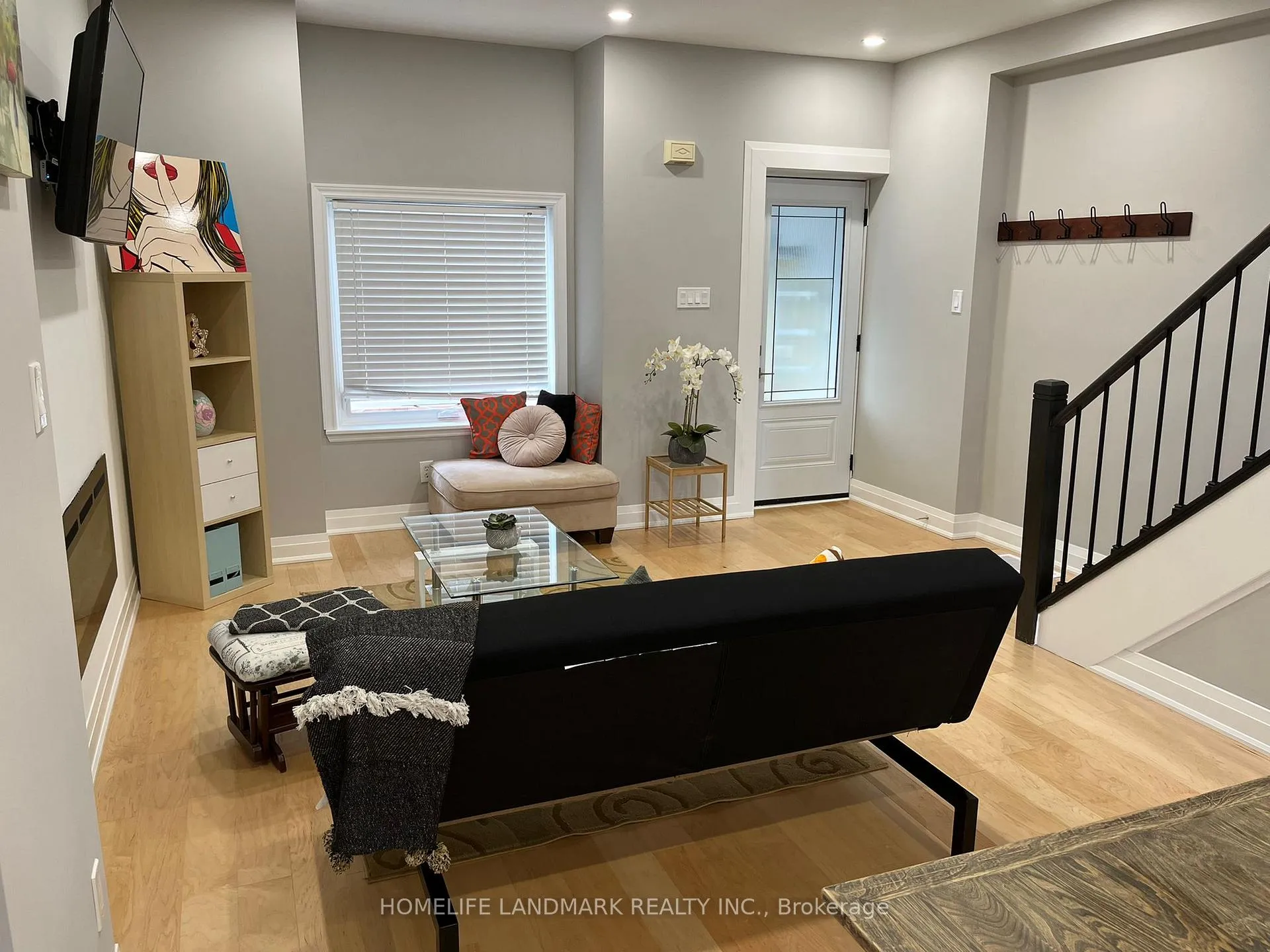 Photo 6 of 1253 Gerrard Street E, Toronto, South Riverdale — HOMEH