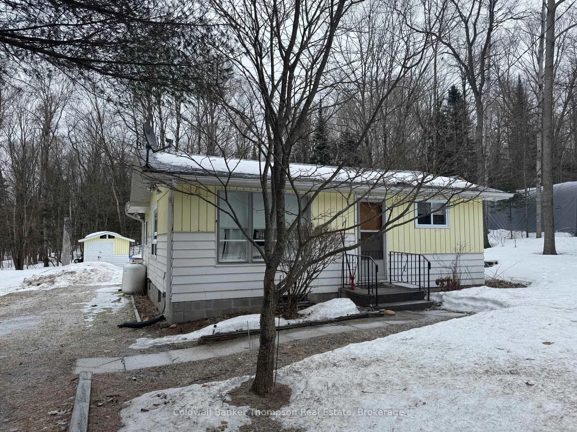 Photo 23 of 373 Doe Lake Road, Armour — HOMEH