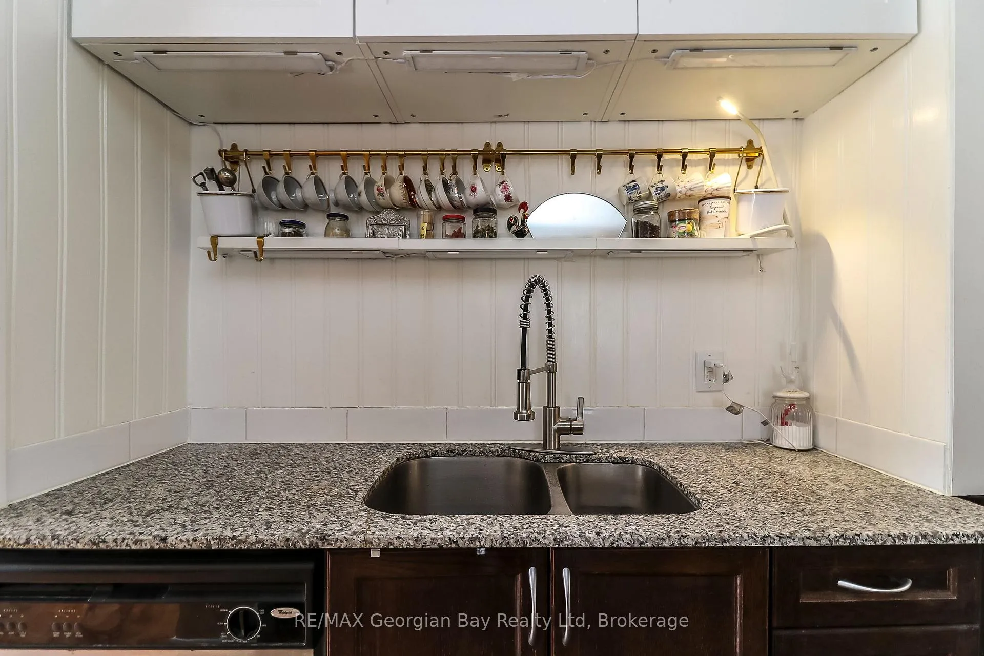 Photo 11 of 106 William Street, Tay, Victoria Harbour — HOMEH