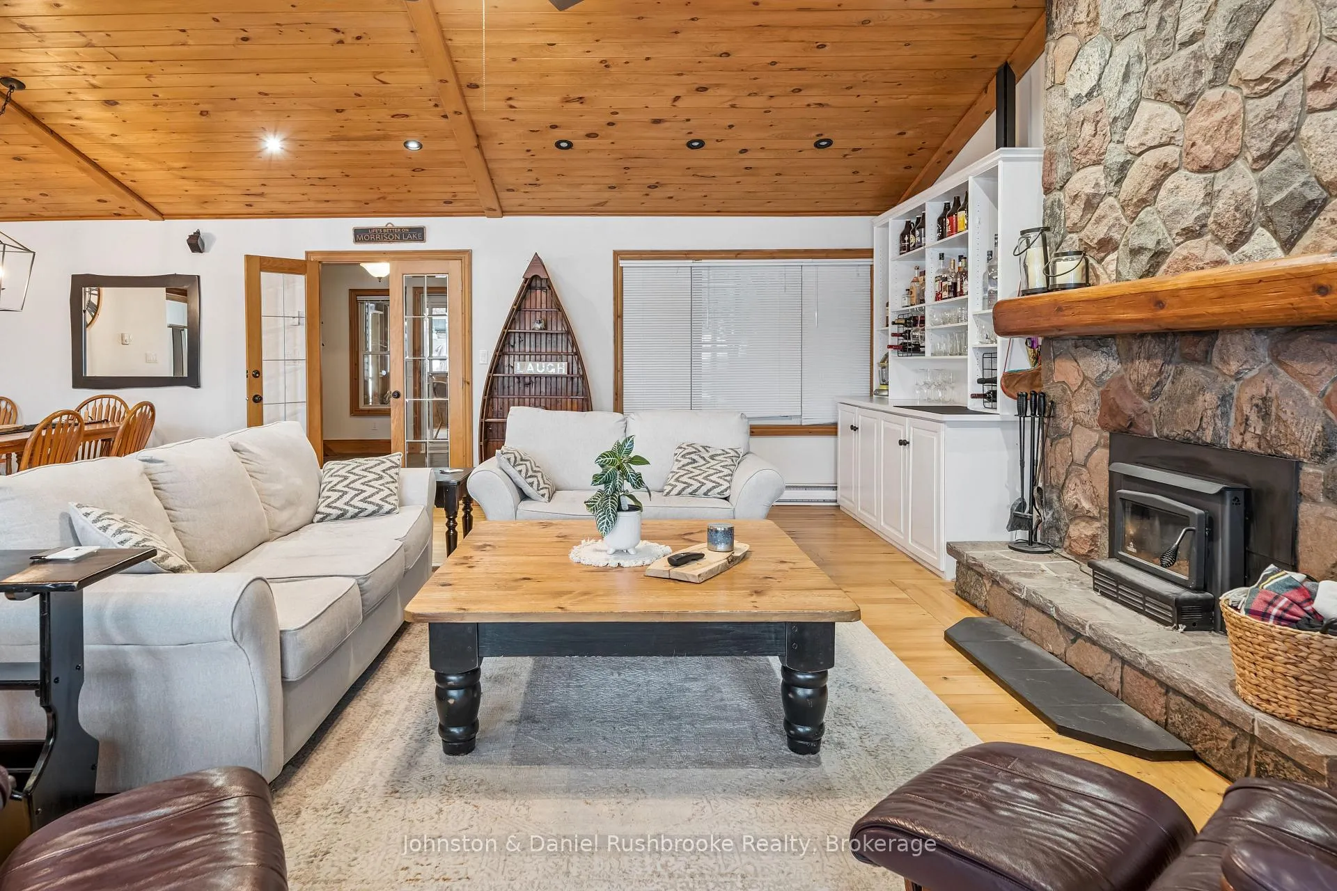 Photo 5 of 1051 Evanswood Drive, Gravenhurst, Wood (Gravenhurst) — HOMEH