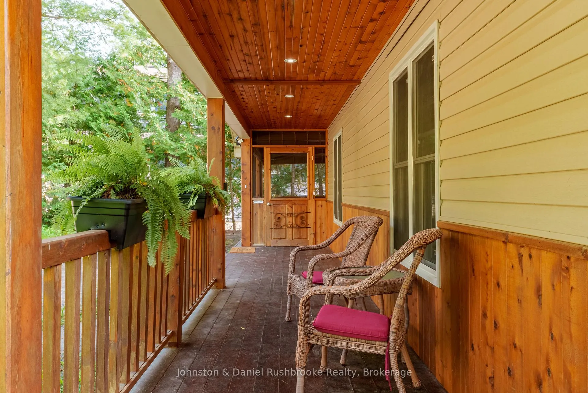 Photo 25 of 1051 Evanswood Drive, Gravenhurst, Wood (Gravenhurst) — HOMEH