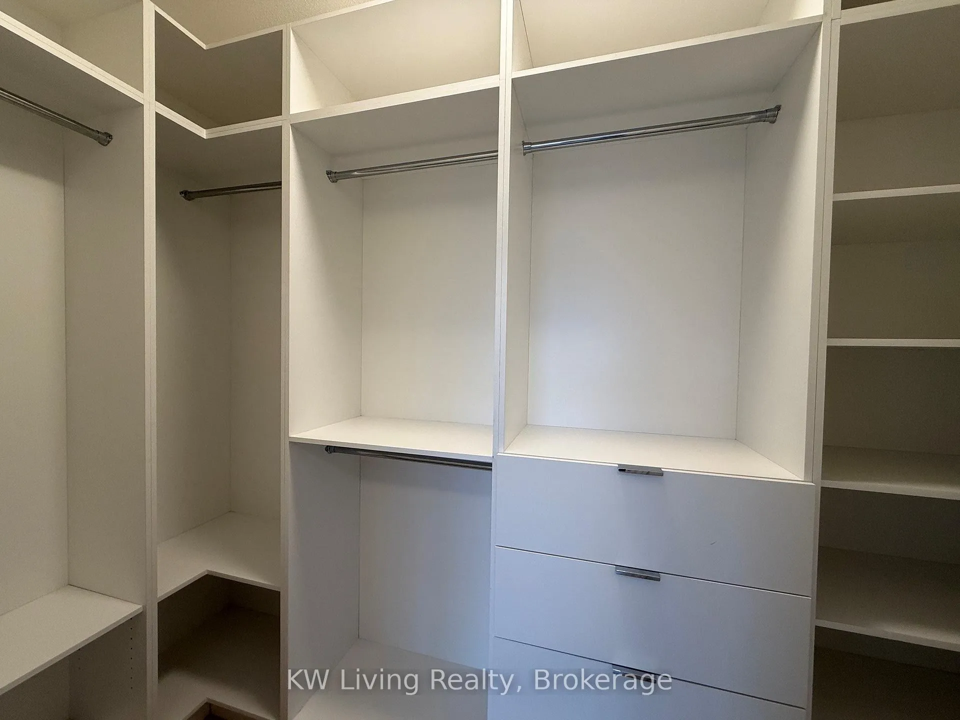 Photo 9 of 290 Buchanan Drive, Markham, Unionville — HOMEH