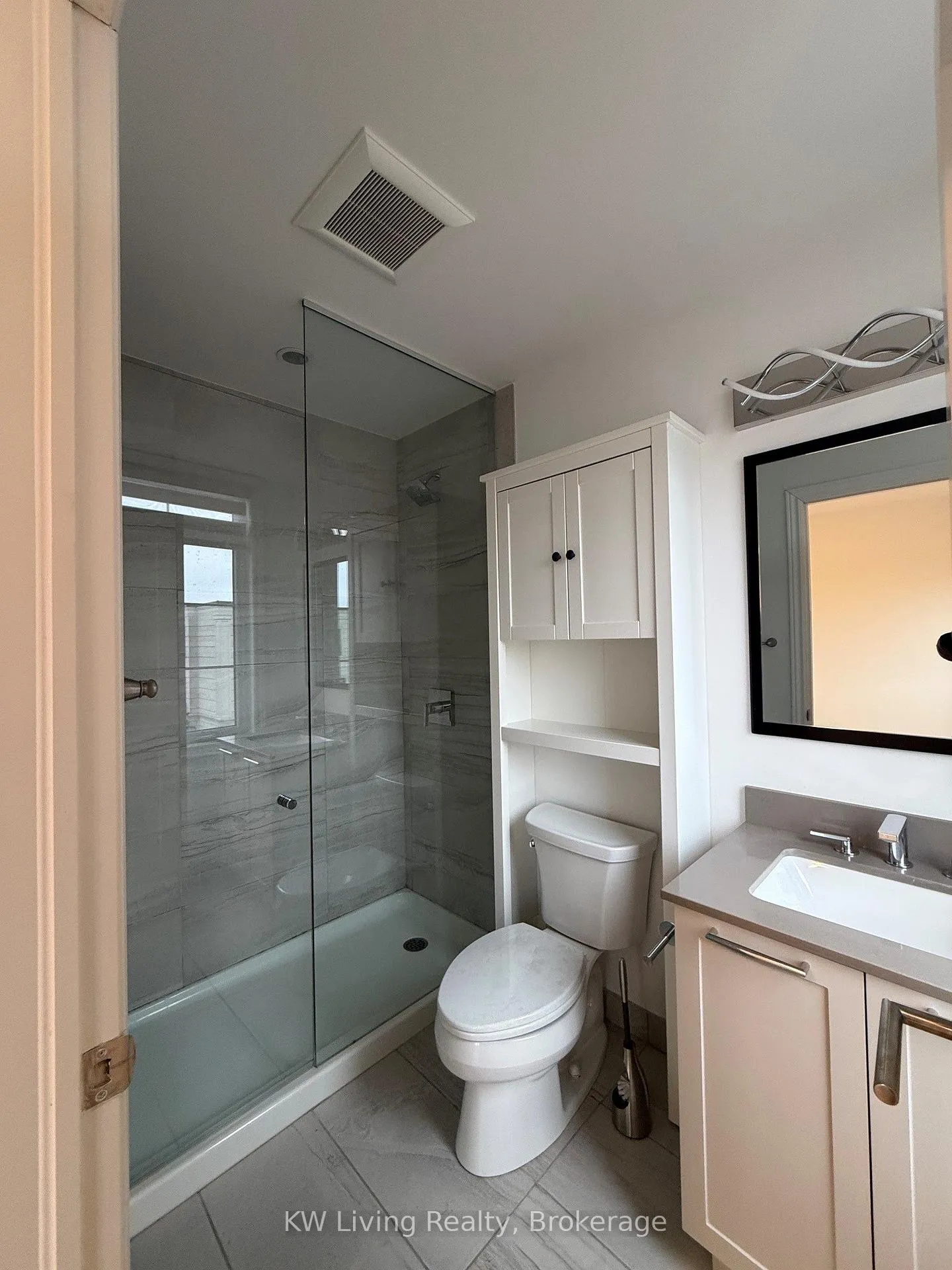 Photo 11 of 290 Buchanan Drive, Markham, Unionville — HOMEH