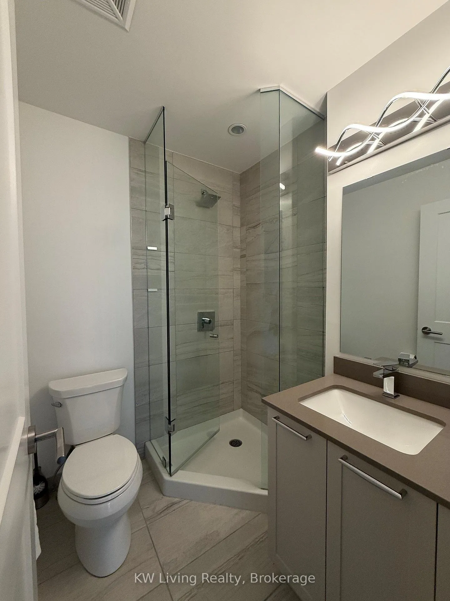 Photo 14 of 290 Buchanan Drive, Markham, Unionville — HOMEH