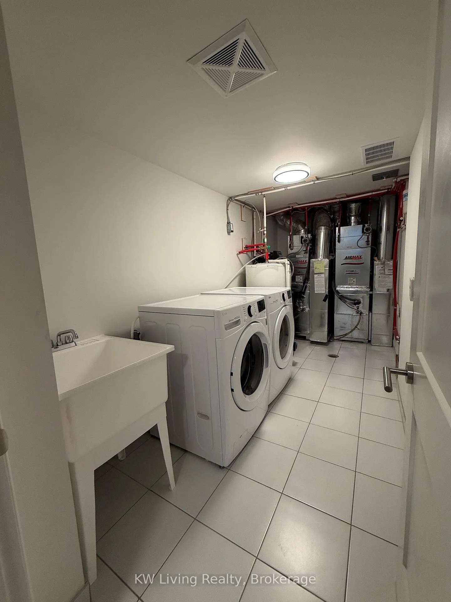 Photo 17 of 290 Buchanan Drive, Markham, Unionville — HOMEH