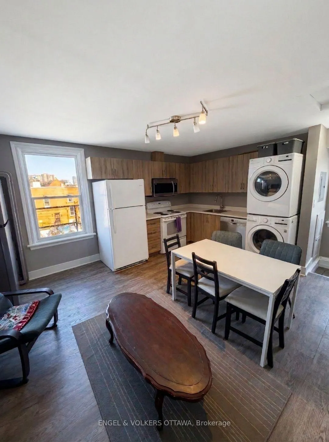Photo 3 of Unit 2, 535 Mcleod Street, Ottawa, Ottawa Centre — HOMEH