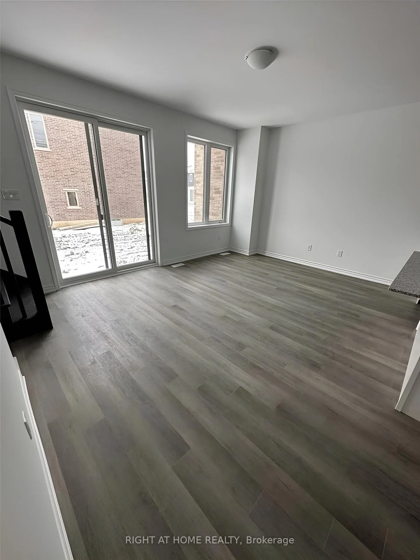 Photo 5 of 65 Forestwalk Street, Kitchener — HOMEH