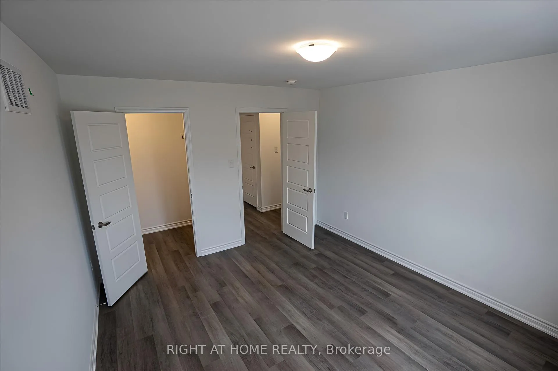 Photo 9 of 65 Forestwalk Street, Kitchener — HOMEH