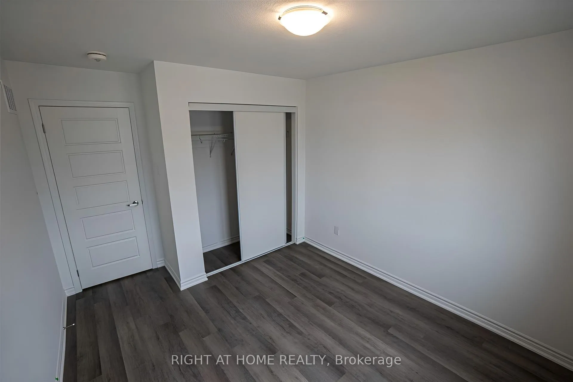 Photo 14 of 65 Forestwalk Street, Kitchener — HOMEH