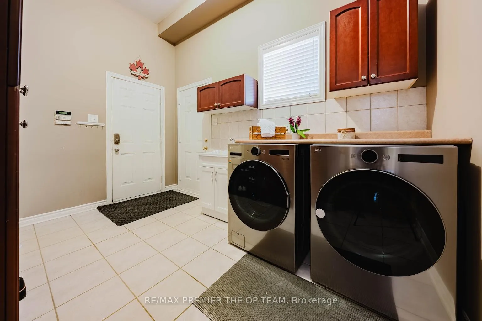 Photo 12 of 179 Lio Avenue, Vaughan, Sonoma Heights — HOMEH